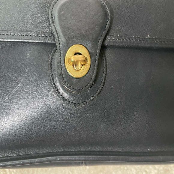 Vintage Black Leather Willis Crossbody Bag - Picture 6 of 10